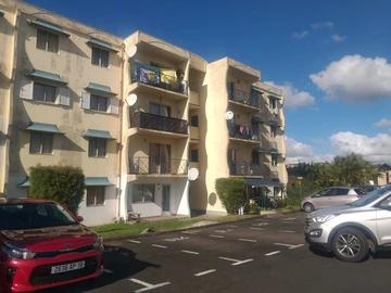 For sale unfurnished 1st floor apartment in Beau-Bassin (not far from John Kennedy College)